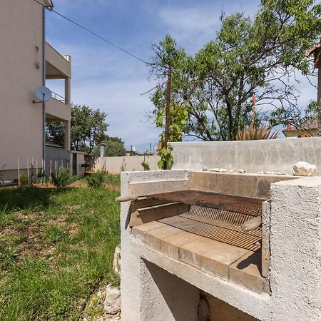 Boutique Apartment Mali Losinj Bagian luar foto