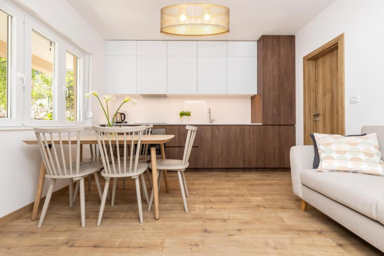Boutique Apartment Mali Losinj Bagian luar foto