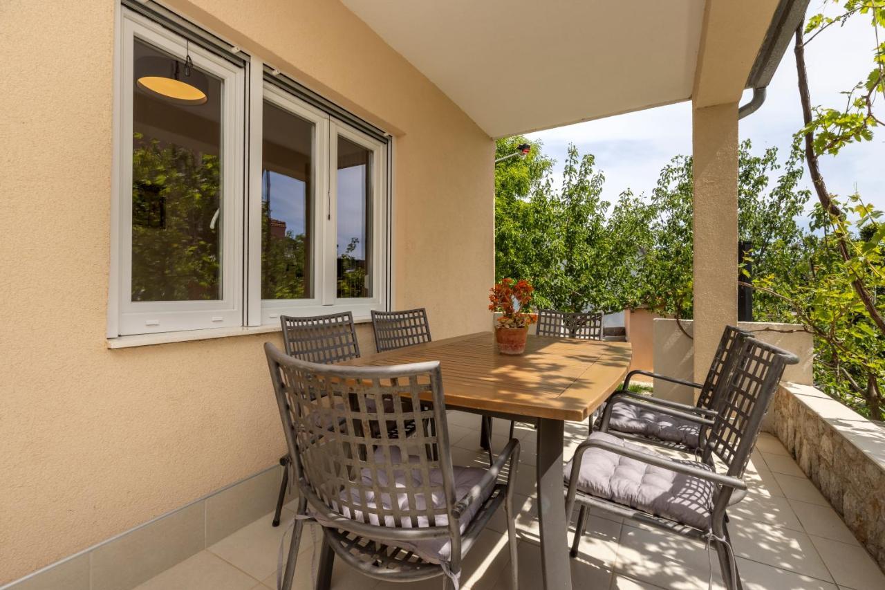Boutique Apartment Mali Losinj Bagian luar foto