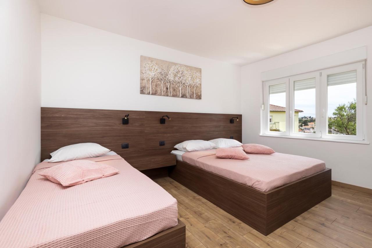 Boutique Apartment Mali Losinj Bagian luar foto