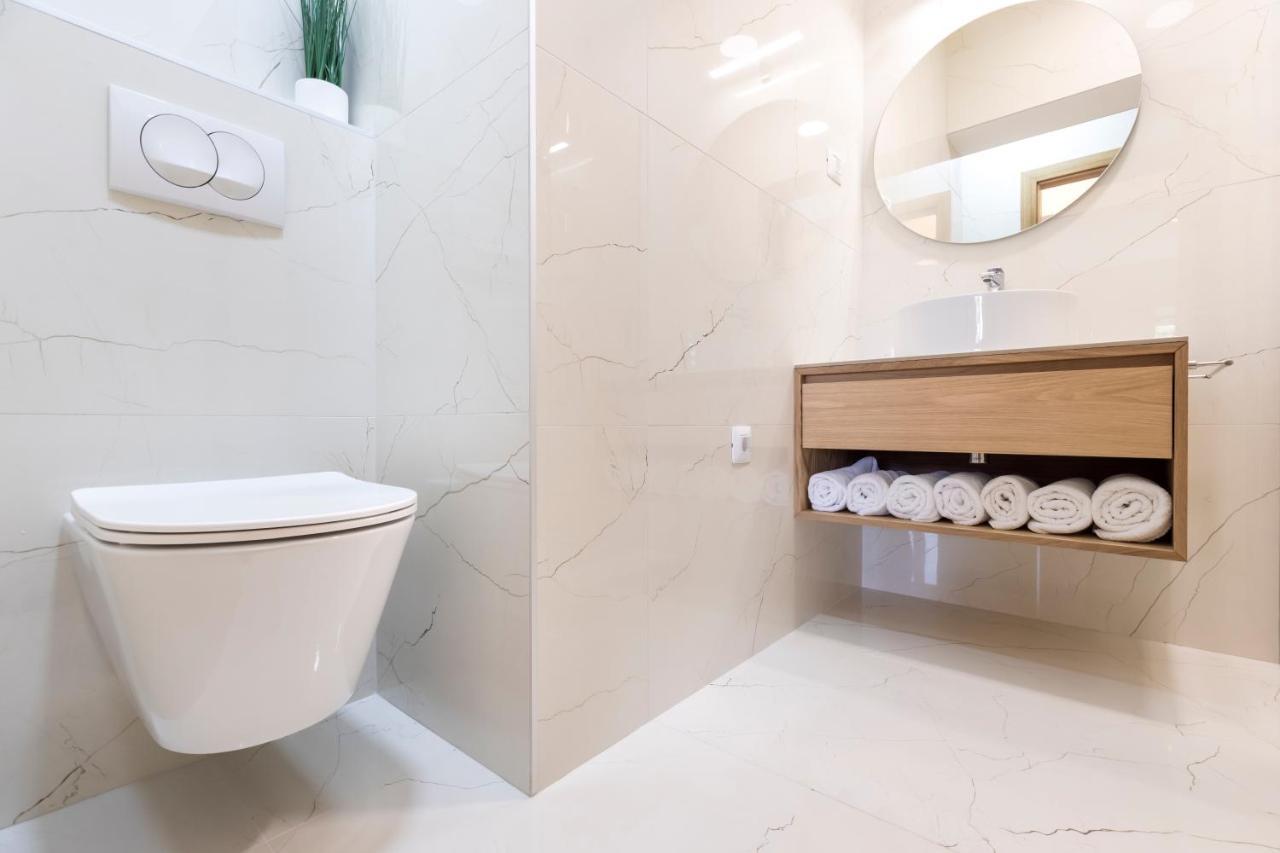 Boutique Apartment Mali Losinj Bagian luar foto
