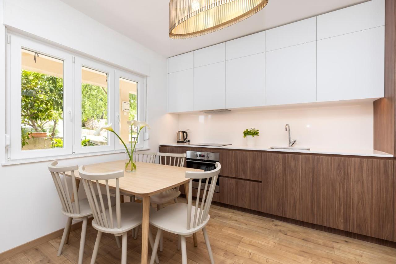 Boutique Apartment Mali Losinj Bagian luar foto