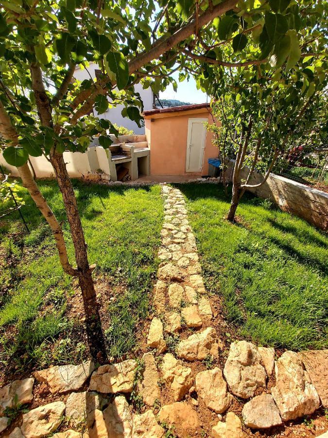 Boutique Apartment Mali Losinj Bagian luar foto